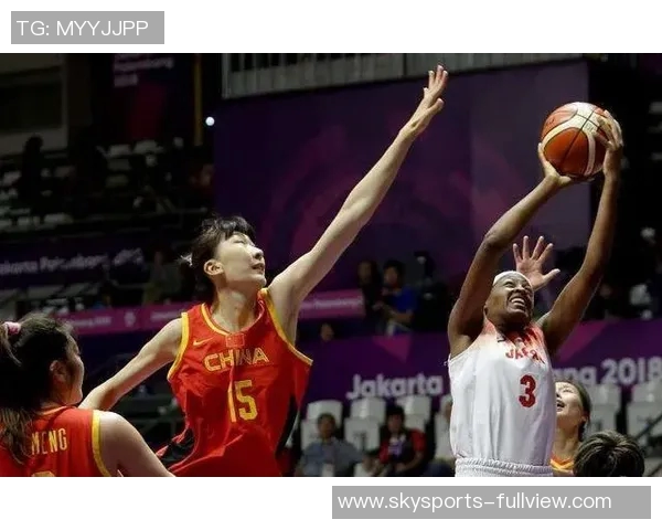 姚明追梦之路：从篮球场到理想人生的坚定信念与奋斗历程