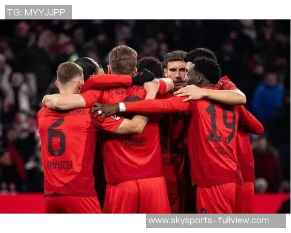 中超精彩对决拜仁狂胜曼联五球大捷引发全场热烈反响